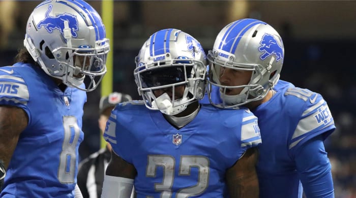 Aug 12, Detroit, MI, USA; Detroit Lions quarterback Jared Goff (right) celebrates with running back D’Andre Swift (32) after his touchdown against the Atlanta Falcons during the first half of a preseason game Aug.12, 2022 at Ford Field.